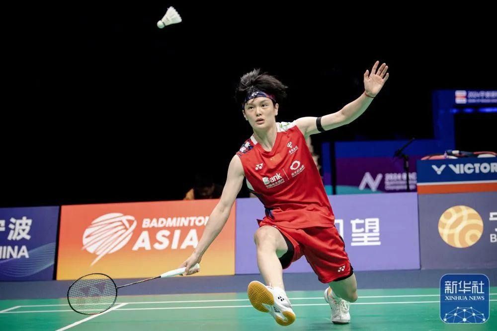 36岁哈登超越奥尼尔！三分8连击打崩黄蜂，快船3连胜却暴露致命短板